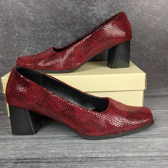 Red Snakeskin Pumps 2.5" Block Heels Women's 9.5 M Pinup Rockabilly - Picture 1 of 9